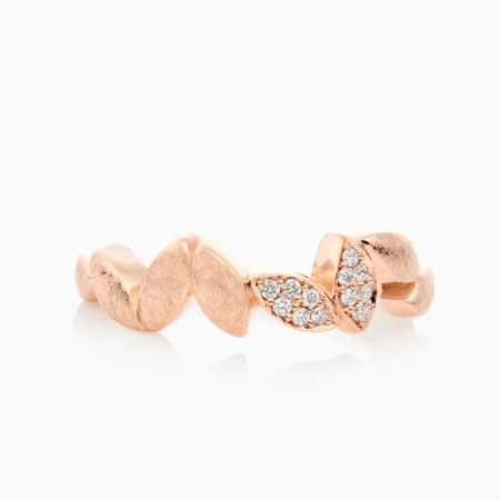 Bron
Poppy Petal Ring