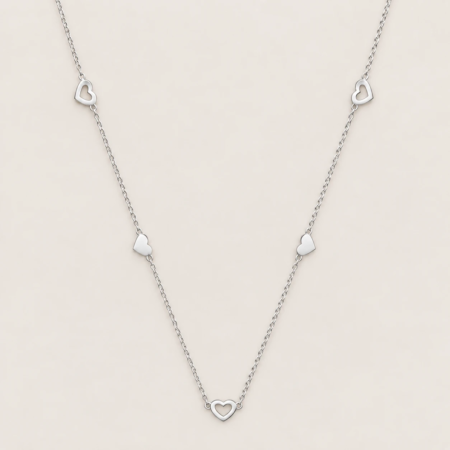 Monzario 
Collier