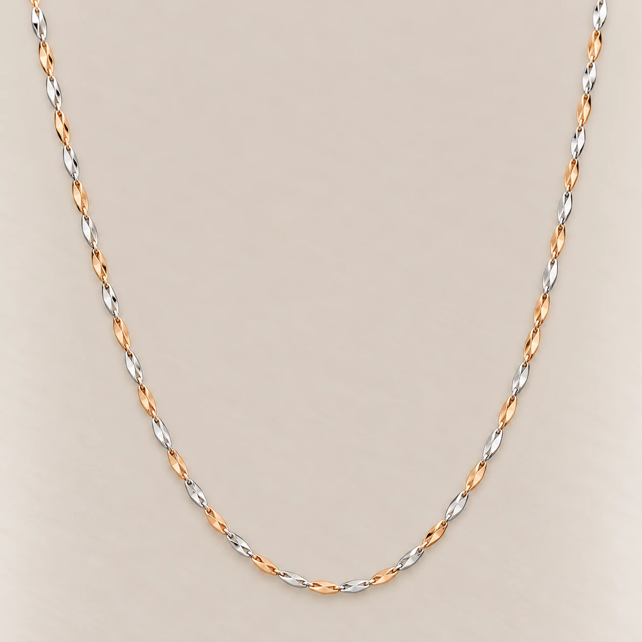 Monzario
Collier Monzario
Collier